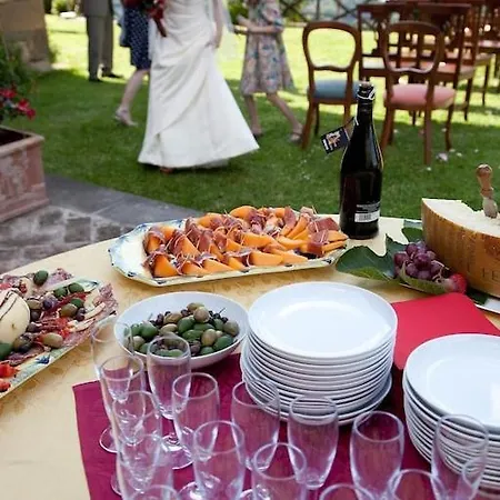 Villa Palazzo Prugnoli, Monte Santa Maria Tiberina, 8 Bedroom With Private Pool & Superb Views *