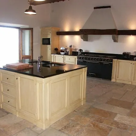 别墅 Palazzo Prugnoli, Monte Santa Maria Tiberina, 8 Bedroom With Private Pool & Superb Views