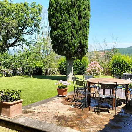 Palazzo Prugnoli, Monte Santa Maria Tiberina, 8 Bedroom With Private Pool & Superb Views Villa *