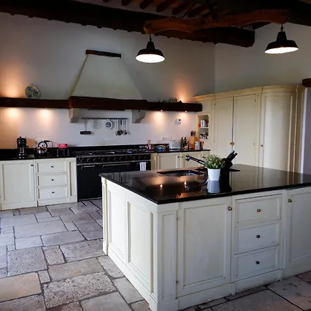 Palazzo Prugnoli, Monte Santa Maria Tiberina, 8 Bedroom With Private Pool&superb Views Villa